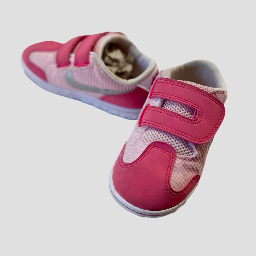NIKE SENSORY MOTION SYSTEM PINK/WHITE WASHABLE SHOE Size 8C Toddler
